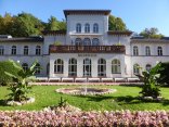 Badehaus Die Frontalansicht des Badehauses von Bad Soden am Taunus