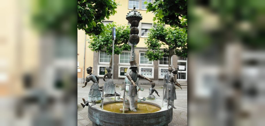 Kurgastbrunnen am Rueil-Malmaison Platz
