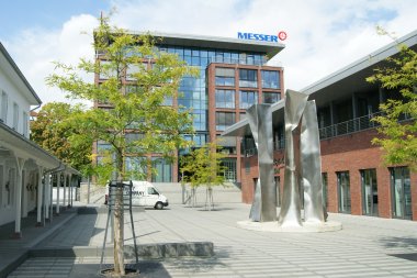 Messergebäude Rückseite_BS.JPG