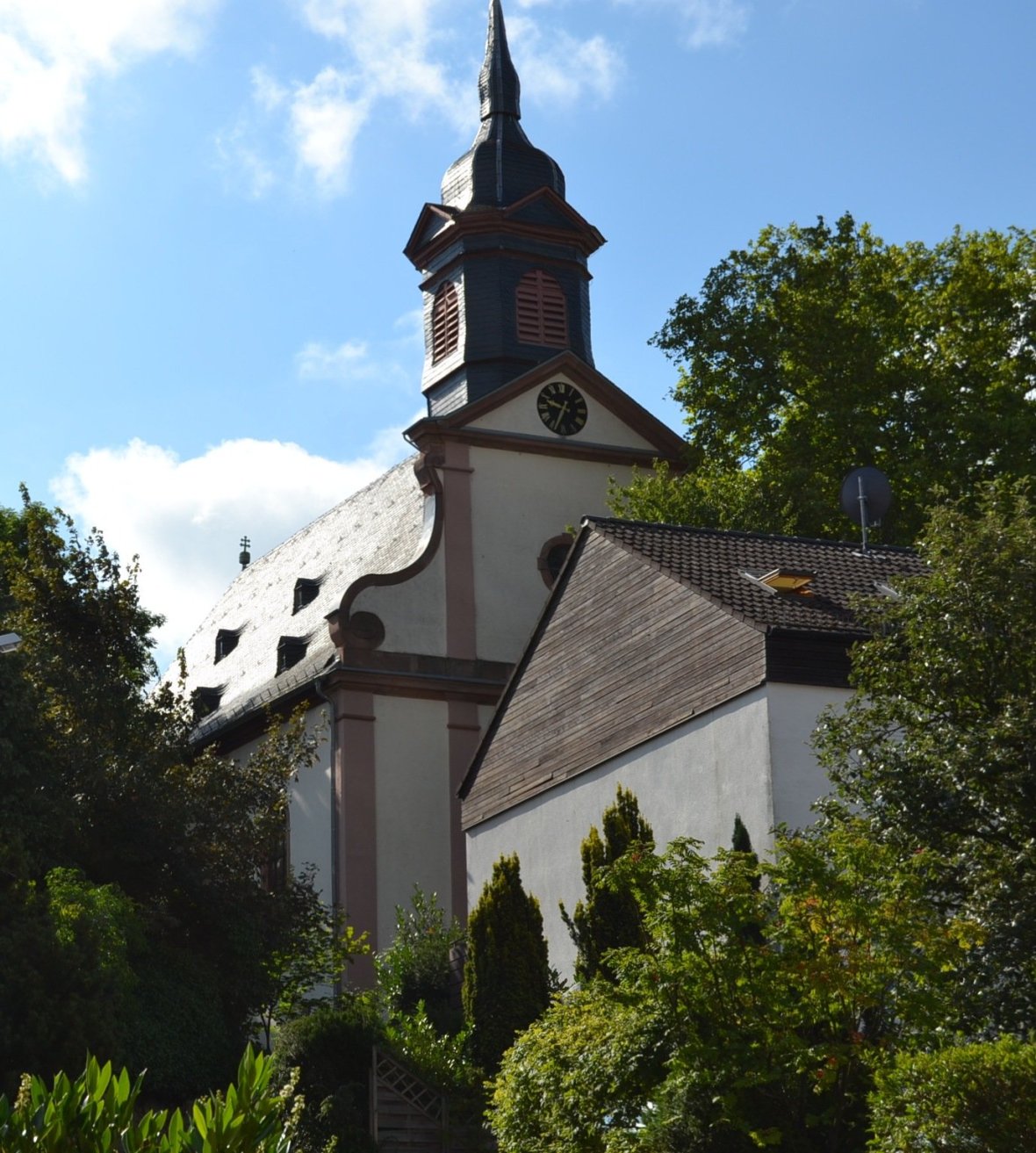 Die Evangelische Kirche in Neuenhain