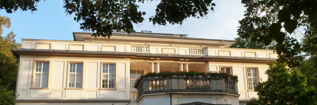Medico Palais_BS.JPG