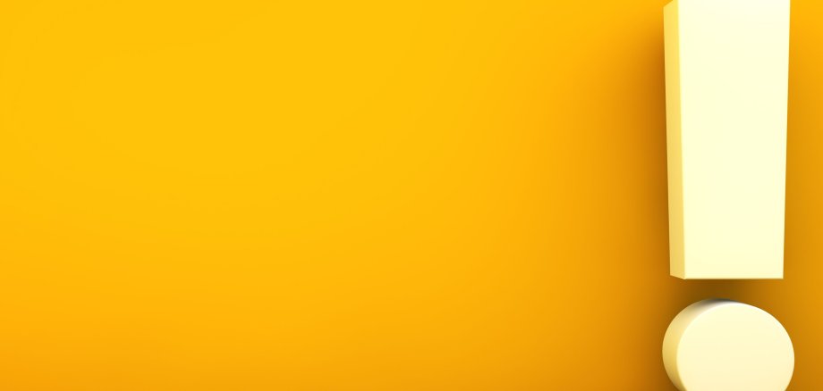 Schild Achtung Fotolia.jpg