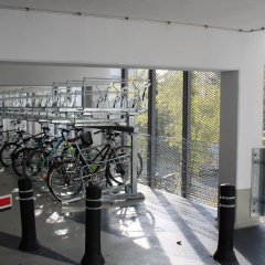 Fahrradständer im Parkhaus