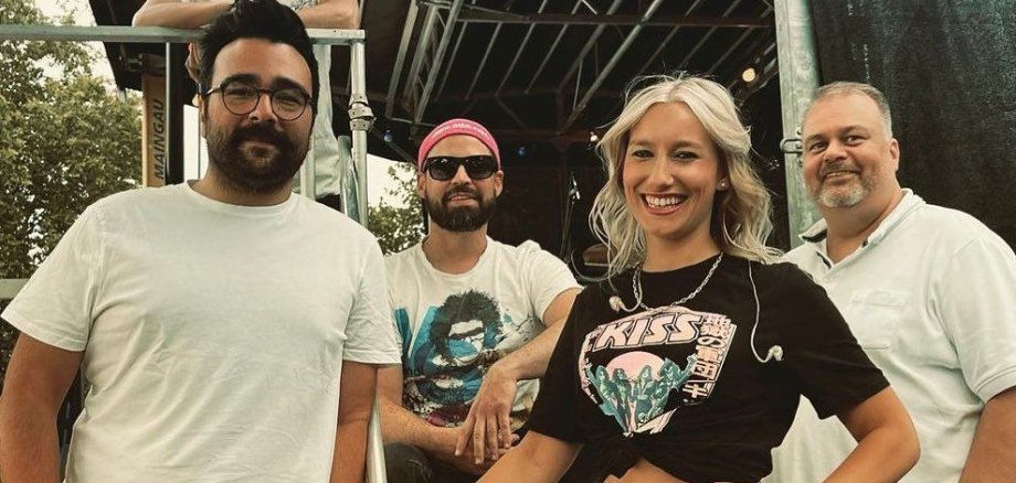 Die Band Dr. Blond sorgt für Stimmung auf dem Bad Sodener Sommernachtsfest