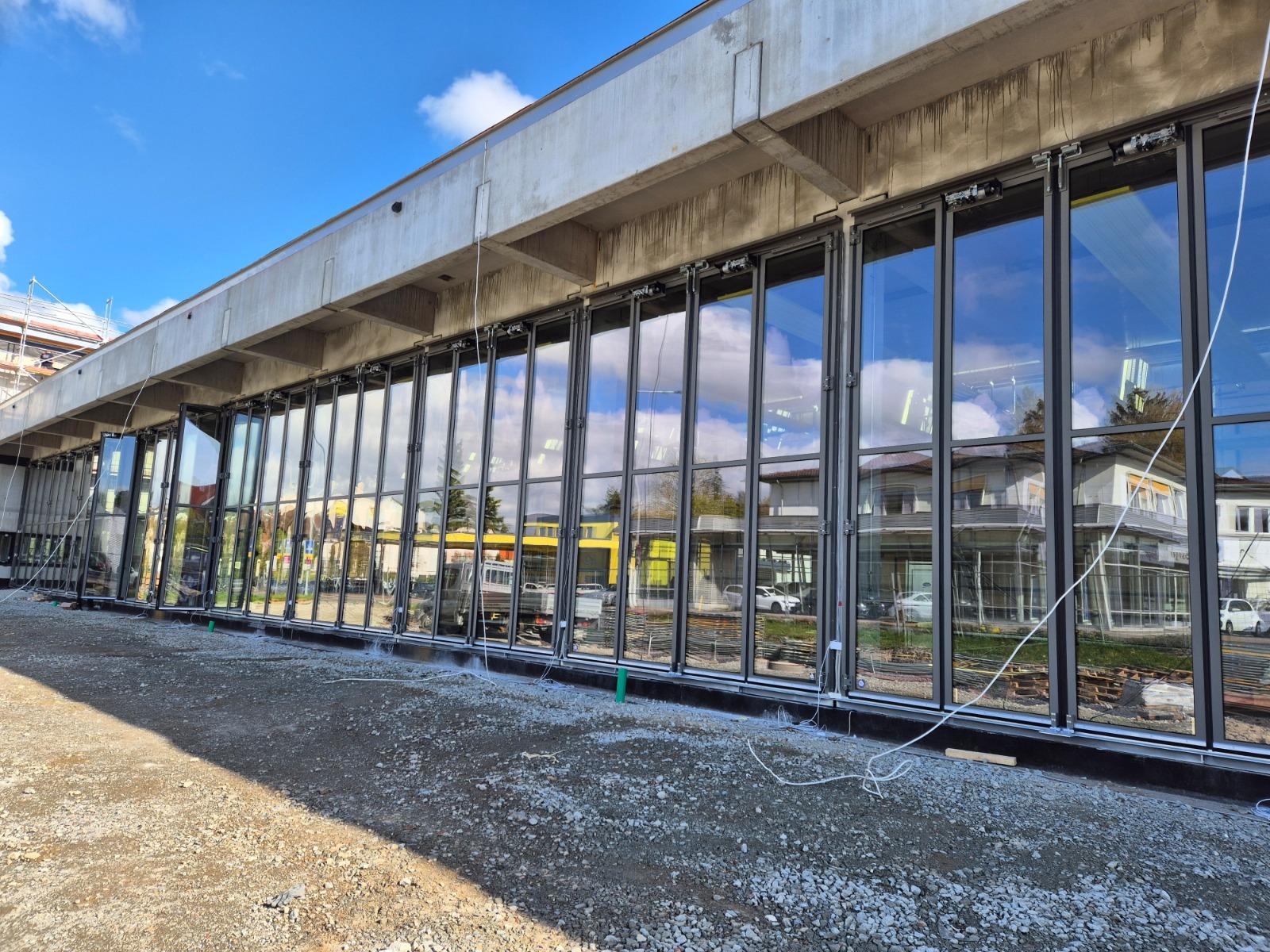 Glastfront Neue Feuerwache