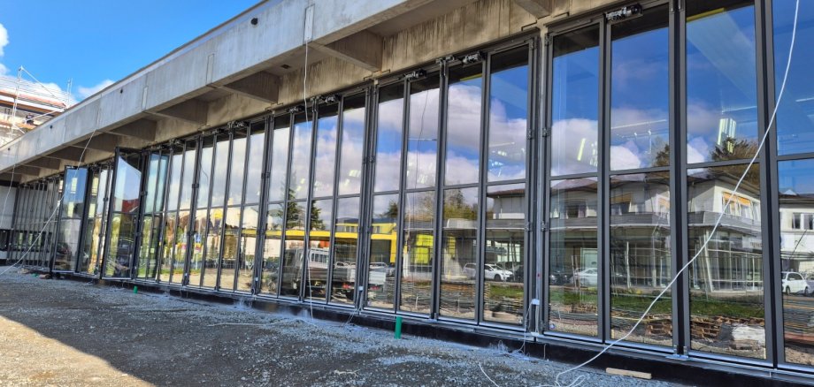 Glastfront Neue Feuerwache