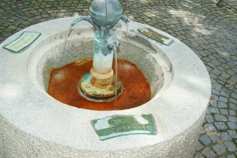 Milchbrunnen Milchbrunnen_BS-2.JPG
