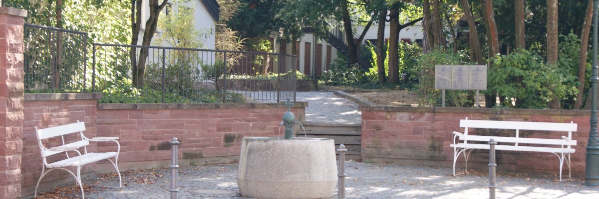 Schwefelbrunnen im Alten Kurpark_BS.JPG