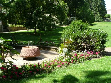Schwefelbrunnen Schwefelbrunnen im Alten Kurpark_BS.JPG