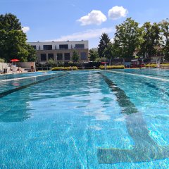 Das Schwimmbecken des FreiBadSoden