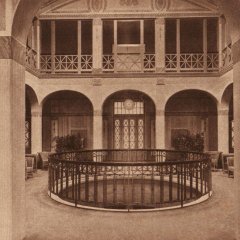 Eine alte Aufnahme von dem Innenraum des Medico-Palais